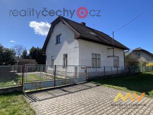 foto Prodej vesnickho rodinnho domu 5+1, 197 m2, obec Dobenice.