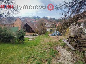 foto Komern pozemek o rozloze 9013 m2, Ponikev - Ludmrov