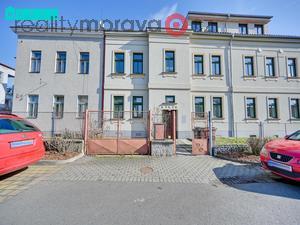 foto Pronjem bytu o dispozici 2+1 na ulici Benee Tebzskho v Olomouci
