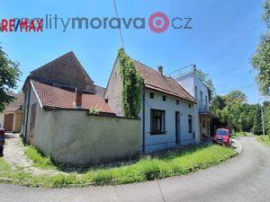 foto Prodej rohovho RD 3+1 s dvorkem a  prostornou gar v obci Topolany u Vykova