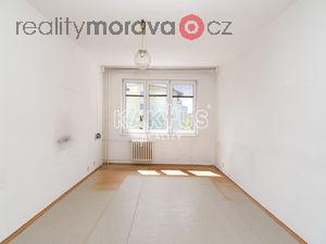 foto Prodej bytu 1+1 o velikosti 37 m2, na ulici Slavkova, Ostrava-Poruba (Pustkovec)