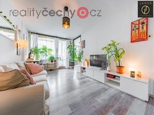 foto Prodej bytu 3+1 s lodi, 73 m2, Slancova, Praha - Kobylisy