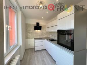 foto Pronjem, Byty 2+1,  54m2 - Karvin - Rj