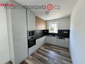 foto Pronjem nadstandardnho bytu o dispozici 3+kk, 75 m2 v centru obce Drozdov