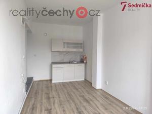 foto Pronjem byty 1+kk, 22 m2 - r nad Szavou 1