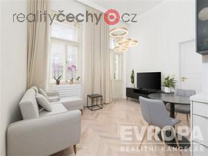 foto Krsn vybaven apartmn na Vinohradech s balkonem, 40 m2