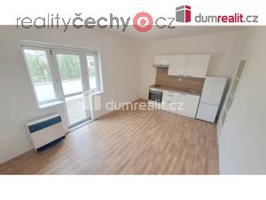 foto Svtl byt 1+kk s terasou, 24 m2 + 10 m2 terasa, 4.patro, OV, cihla, Praha 10 - Stranice