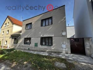 foto Exkluzivn nabzme prodej rodinnho domu, 5+1, Terasa, na pozemku 178m2, Riegrova, Buthrad