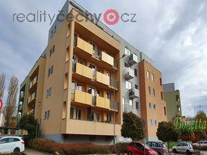 foto Pronjem 2+kk s lodi, 71 m2, novostavba z r. 2010, cihla, parkovac stn, Tebe, Hradec Krlov