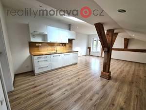 foto Pronjem bytu 2+kk ,67 m&#178;, (Podkrovn), Nvs