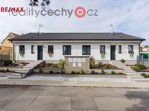 foto Novostavba adovho bungalovu 4+kk, 80 m2, pozemek 400 m2, Praha vchod - kvorec