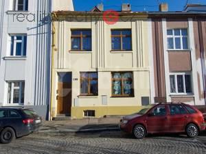 foto Dvougeneran RD, 225 m2, pozemek 336 m2, Beneov