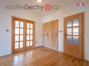 foto SLEVA! Prodej domu 280 m2, pozemek 3926 m2, K. Vary - Touim