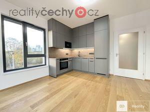 foto Pronjem atraktivn bytov jednotky 2+kk/B/B + garov parkovac stn, 74 m2, 24 500 K, Praha 13